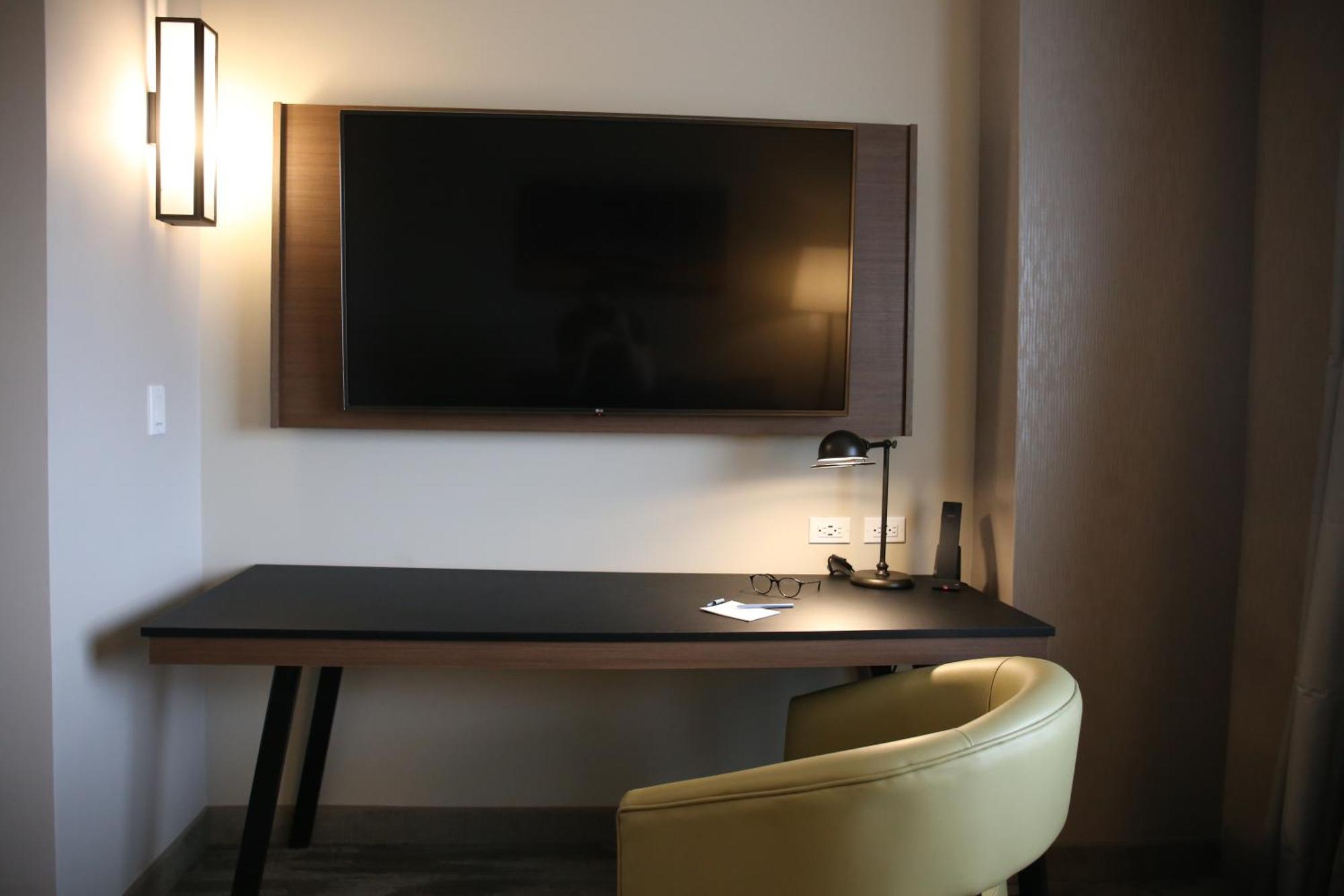 Fairfield Inn & Suites By Marriott Мехикали Стая снимка