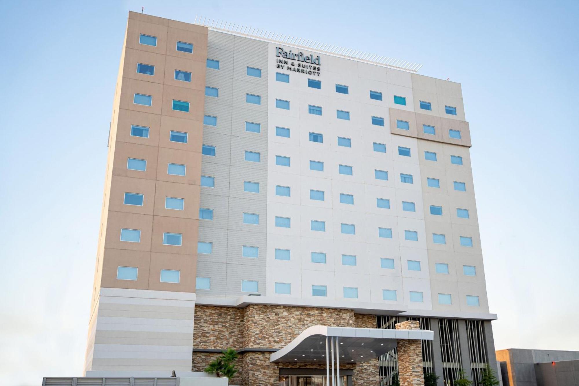 Fairfield Inn & Suites By Marriott Мехикали Екстериор снимка